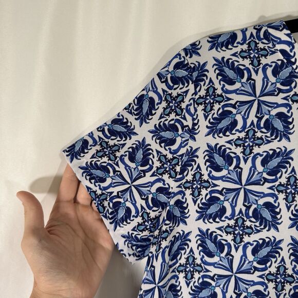 Loft Blouse Women's XS Blue Floral Short Sleeve Lightweight Round Neck Button - Picture 4 of 10